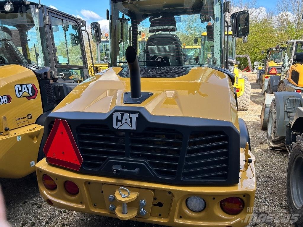 CAT 906 Naudoti ratiniai krautuvai