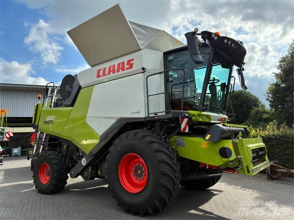 CLAAS Trion 650 Derliaus nuėmimo kombainai