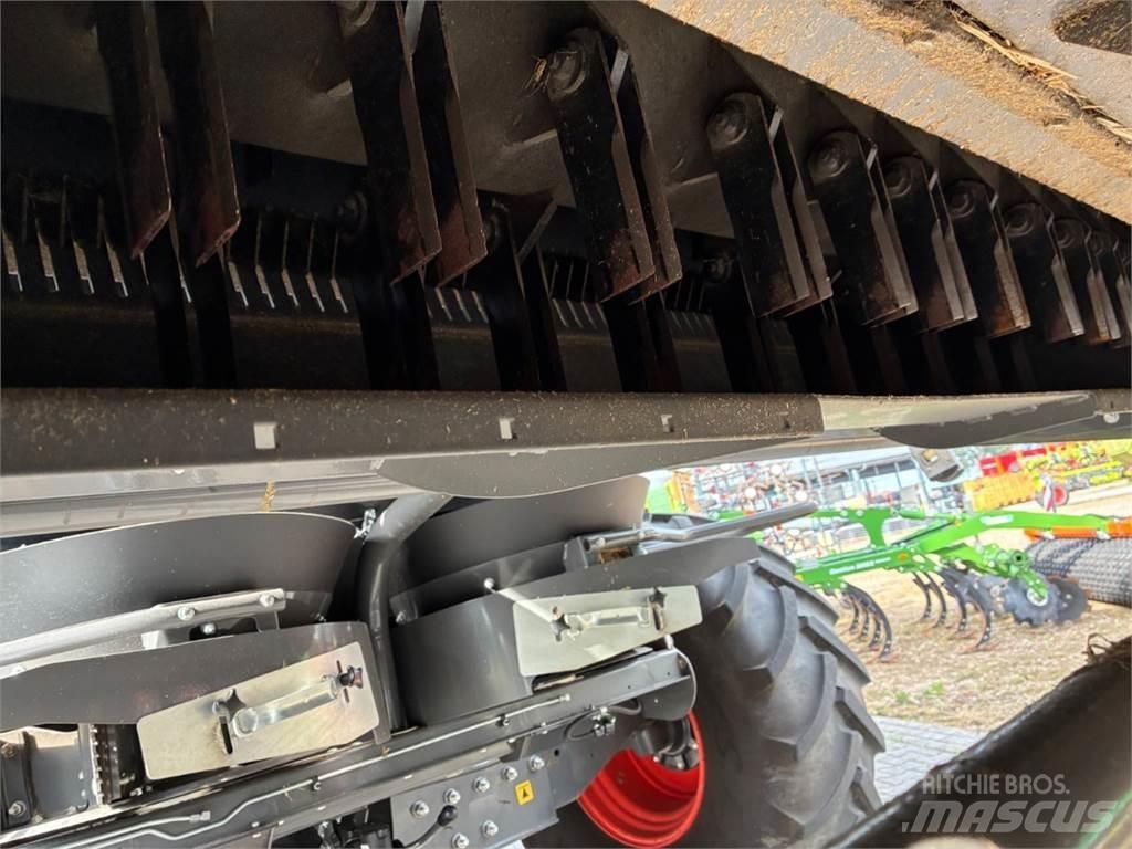 CLAAS Trion 650 Derliaus nuėmimo kombainai