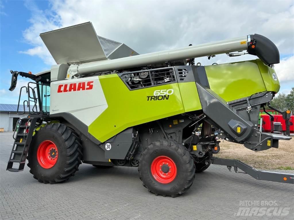 CLAAS Trion 650 Derliaus nuėmimo kombainai