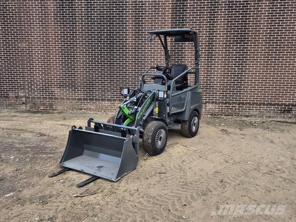 WCM L1580e Frontaliniai krautuvai ir ekskavatoriai