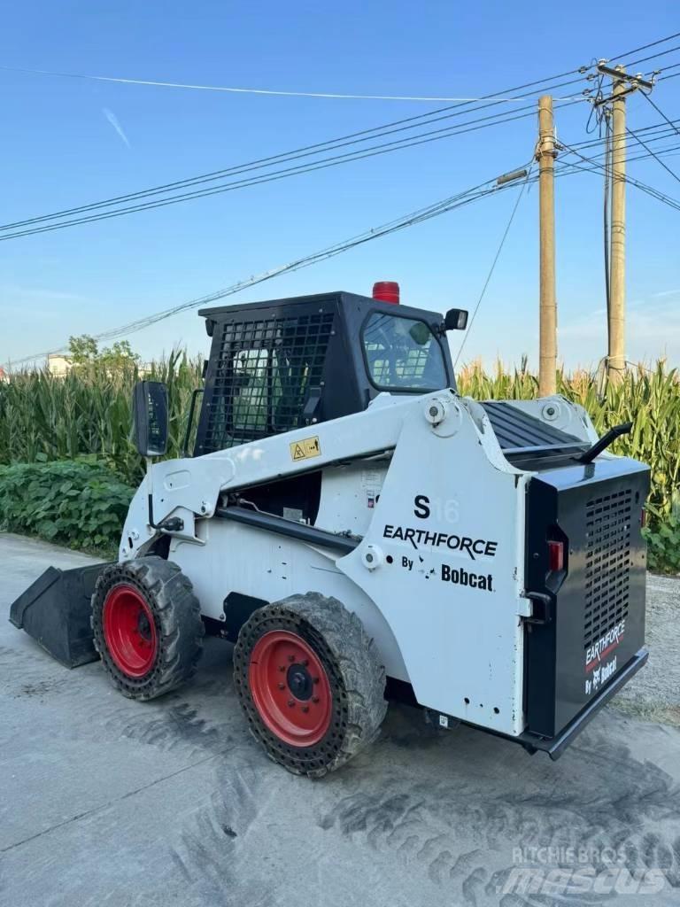 Bobcat S16 Krautuvai su šoniniu pasukimu