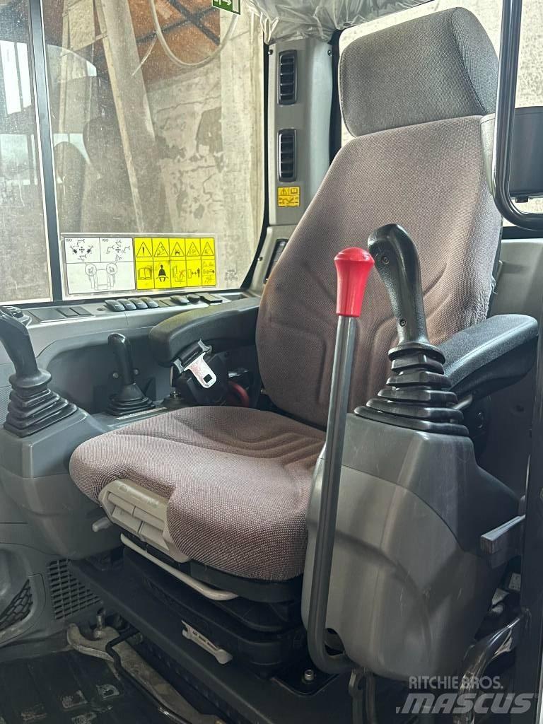 Bobcat E 85 Vidutinės galios ekskavatoriai 7-12 t