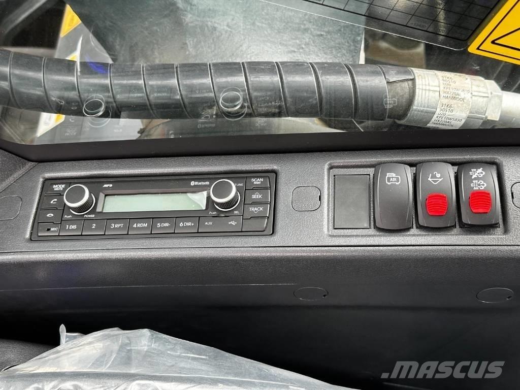 Hyundai HX 220 AL Vikšriniai ekskavatoriai