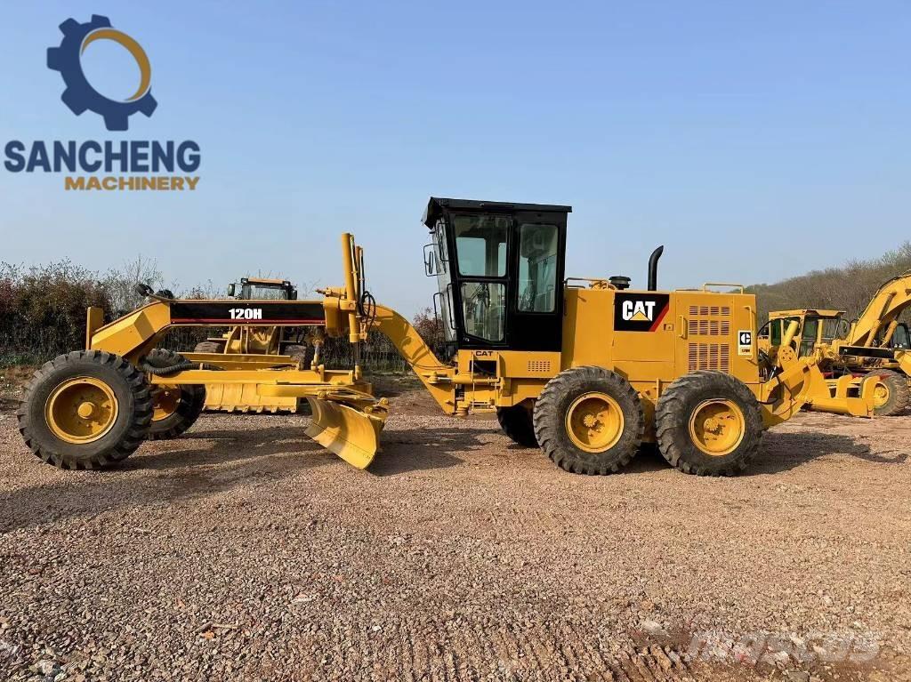 CAT 120 H Greideriai