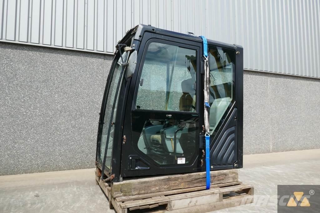 CAT 352F Cab Kabinos ir salonai
