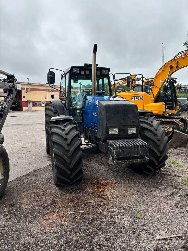 Valtra 8400 Traktoriai