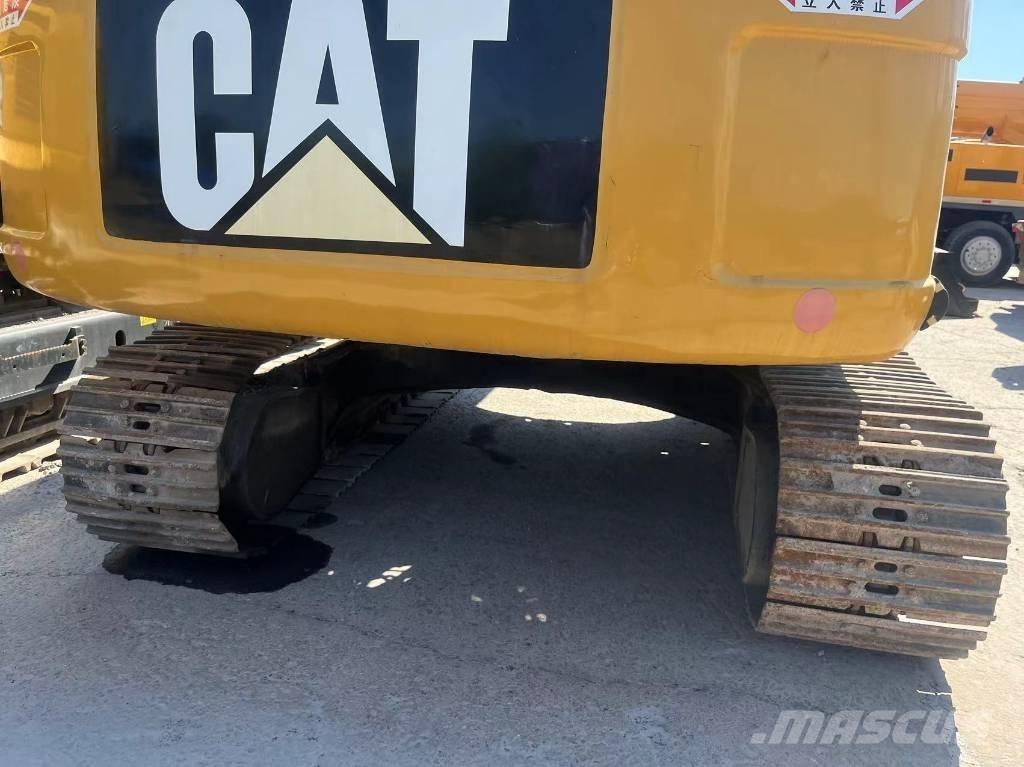 CAT 323 D L Vikšriniai ekskavatoriai