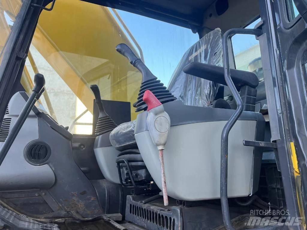 Komatsu pc220-8mo Vikšriniai ekskavatoriai