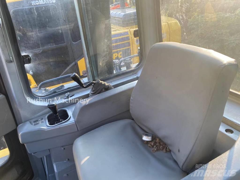 Komatsu D 155 Vikšriniai buldozeriai