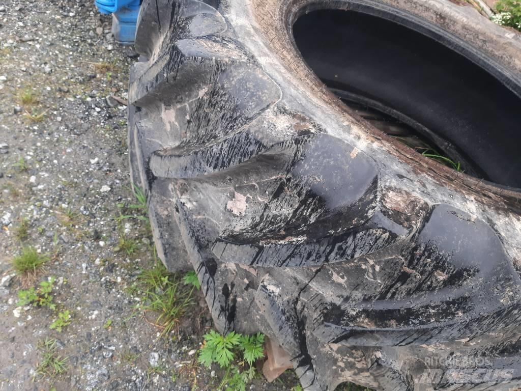 BKT 580/70R38 Padangos, ratai ir ratlankiai