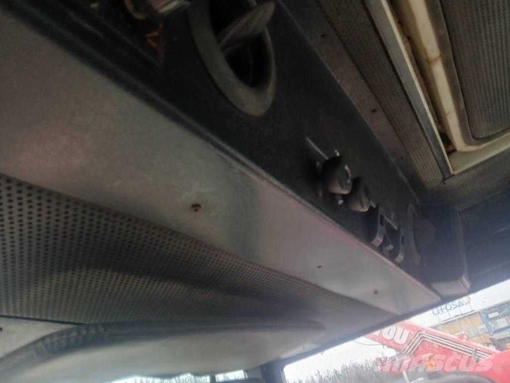 International 784 Traktoriai