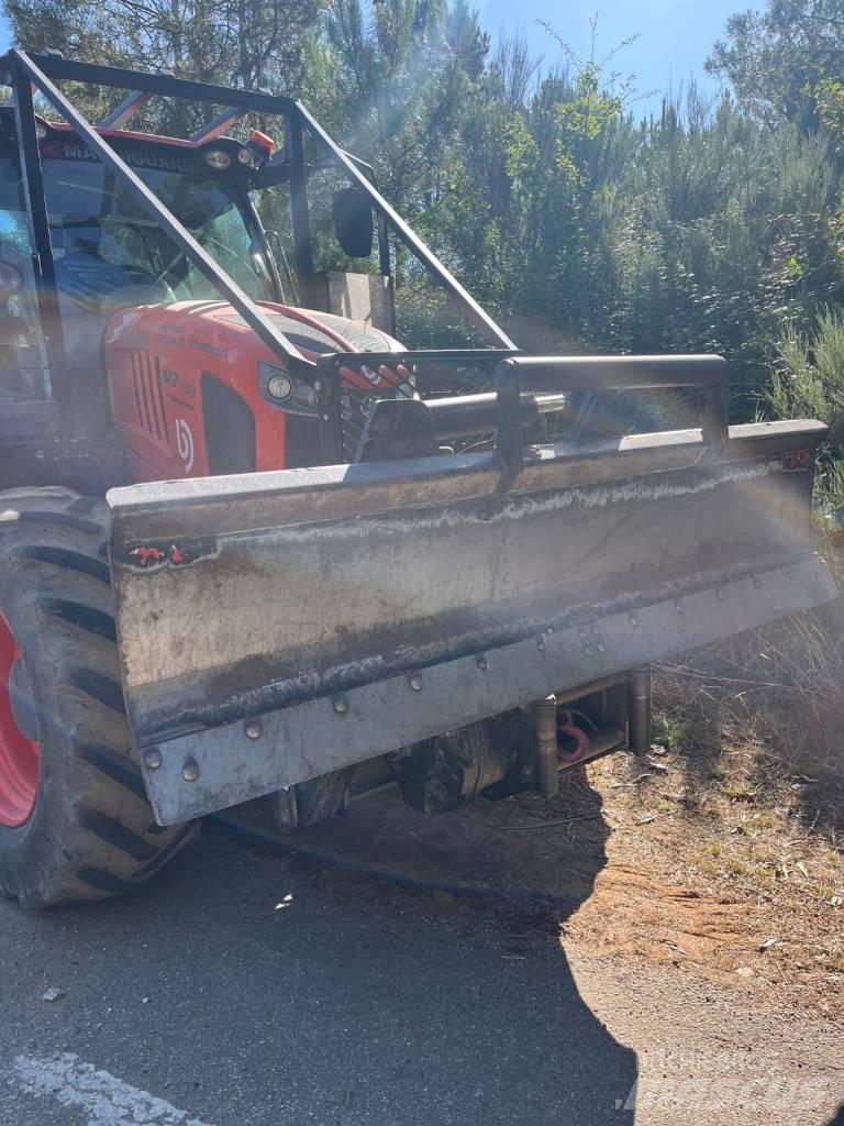 Kubota M 7153 Miško traktoriai