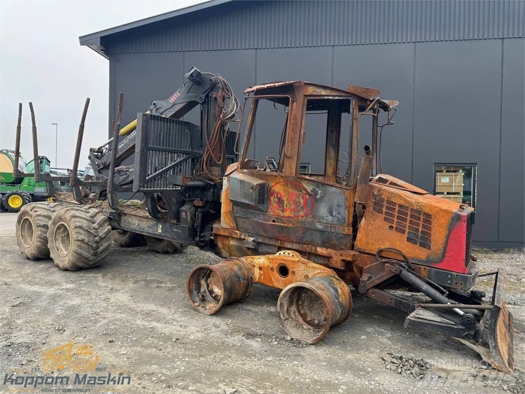 Komatsu 840TX Naudoti miškovežiai (Forvarderiai)