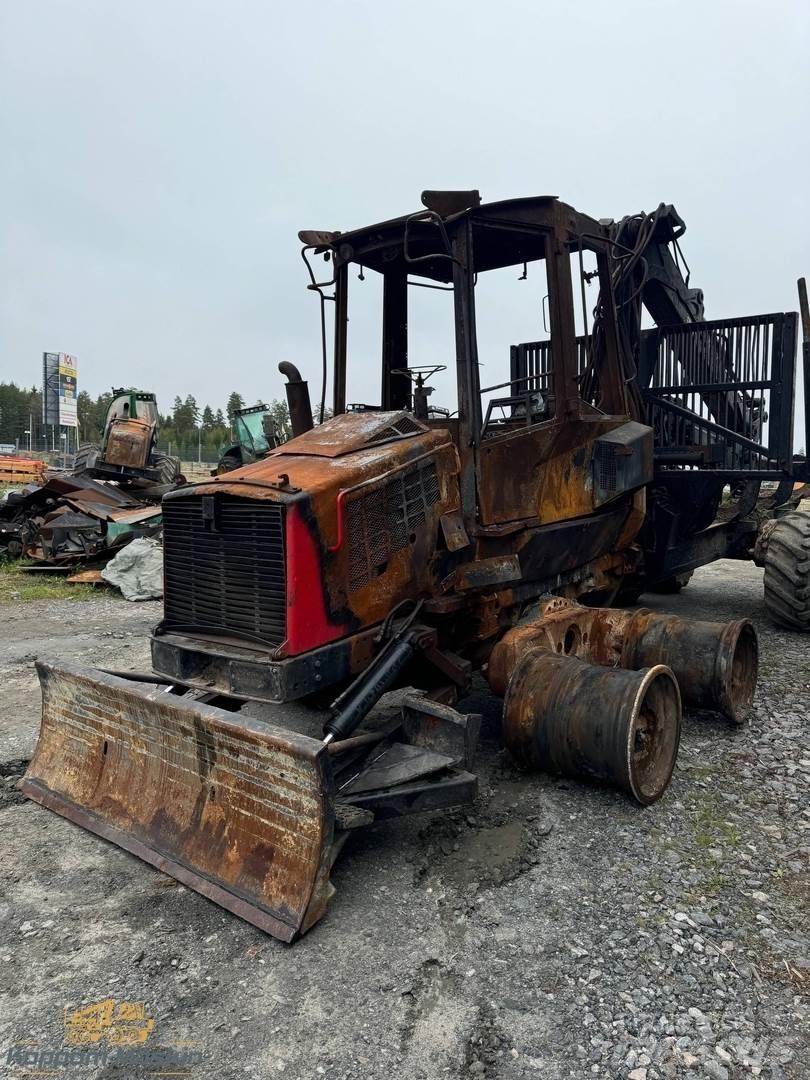 Komatsu 840TX Naudoti miškovežiai (Forvarderiai)