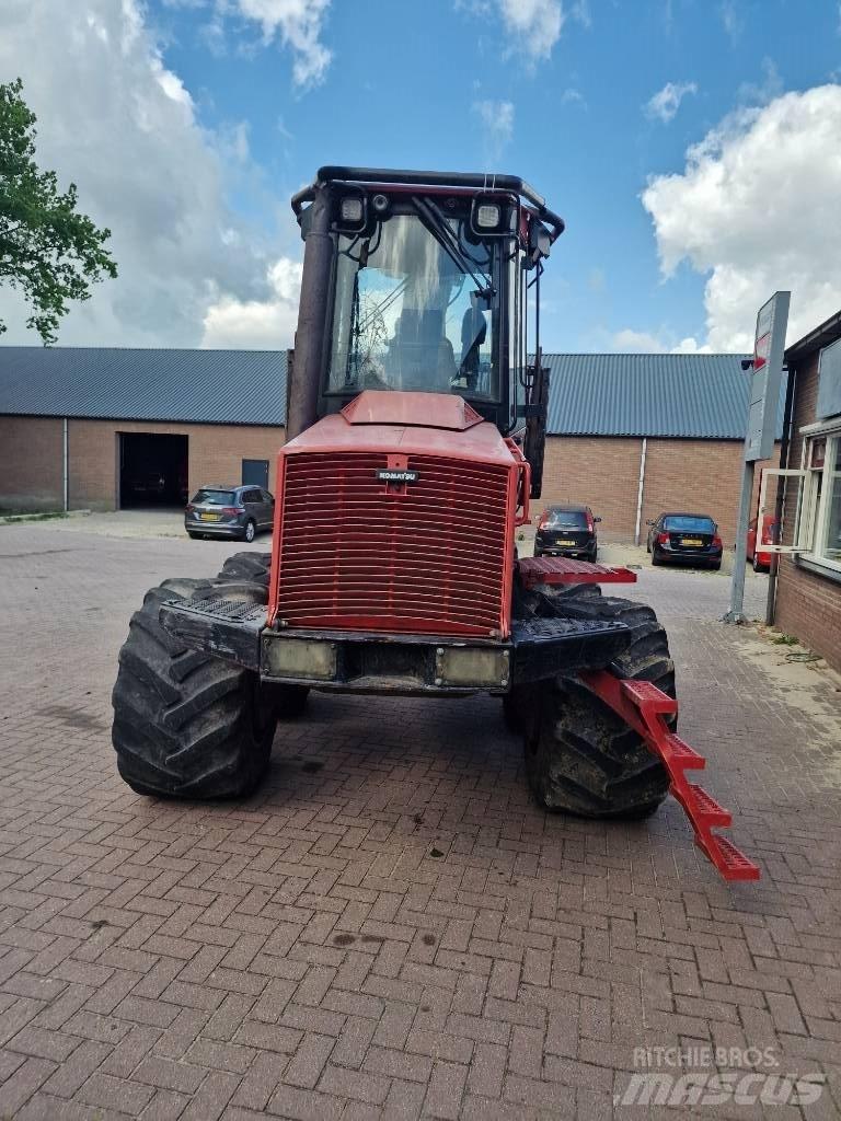 Komatsu 840 TX Naudoti miškovežiai (Forvarderiai)