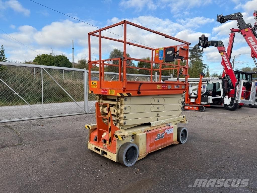 JLG 10 RS Žirkliniai keltuvai