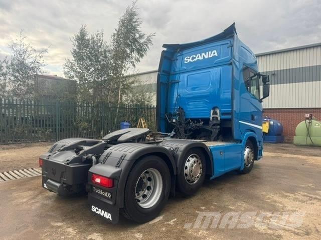 Scania S 500 Naudoti vilkikai