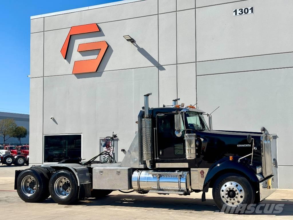 Kenworth W 900 Naudoti vilkikai