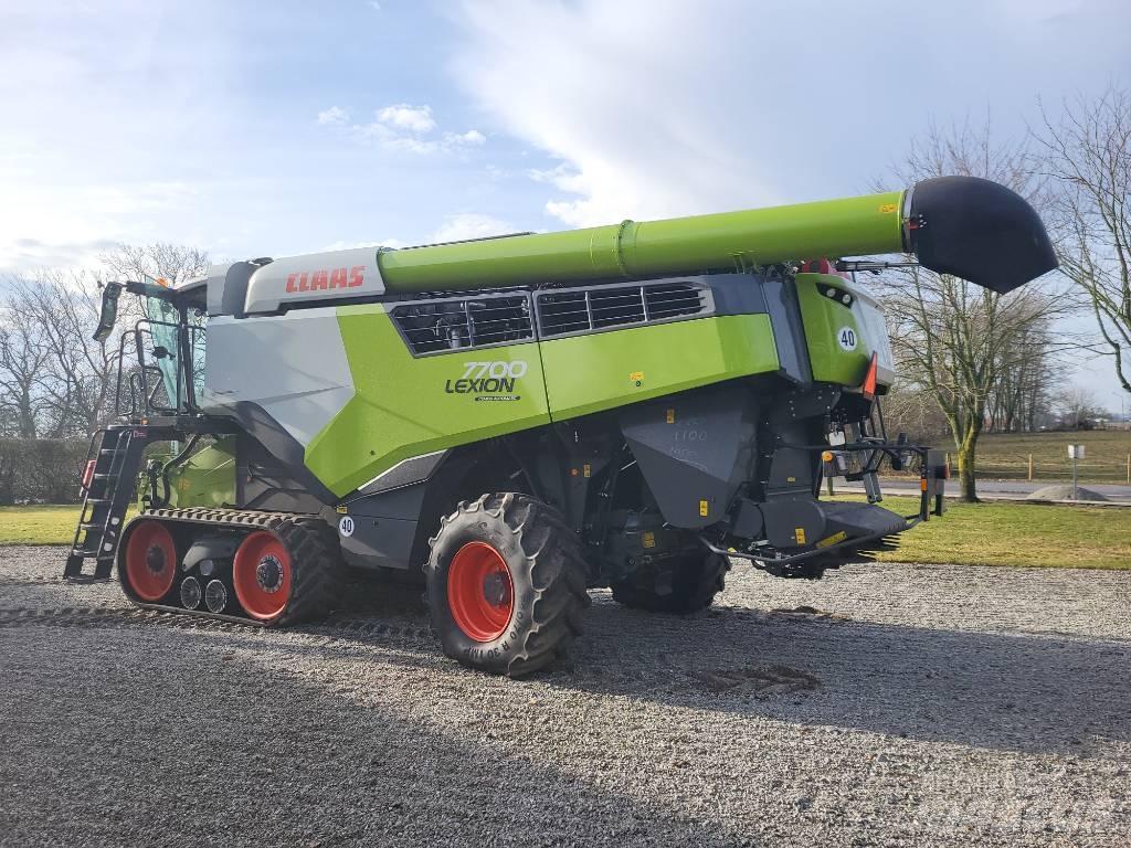 CLAAS Lexion 7700 TT Derliaus nuėmimo kombainai