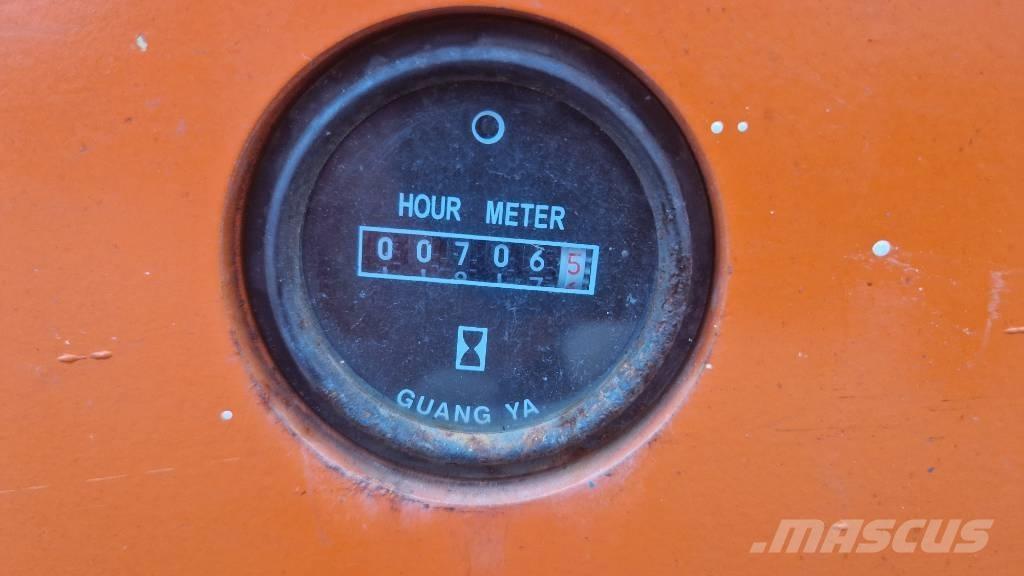 Dingli JCPT 1412 DC Žirkliniai keltuvai