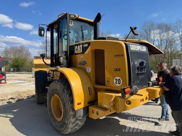 CAT 930 H Naudoti ratiniai krautuvai