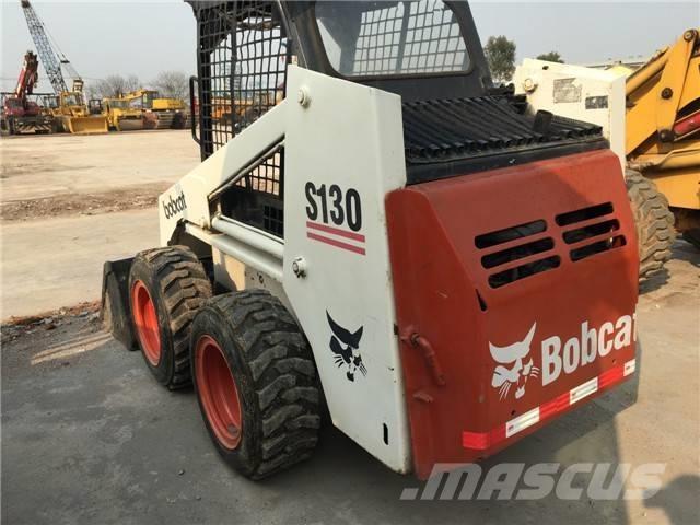 Bobcat S 130 Krautuvai su šoniniu pasukimu