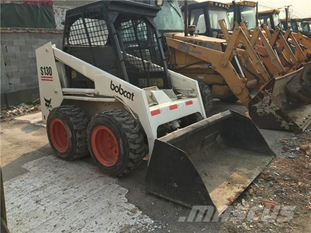 Bobcat S 130 Krautuvai su šoniniu pasukimu