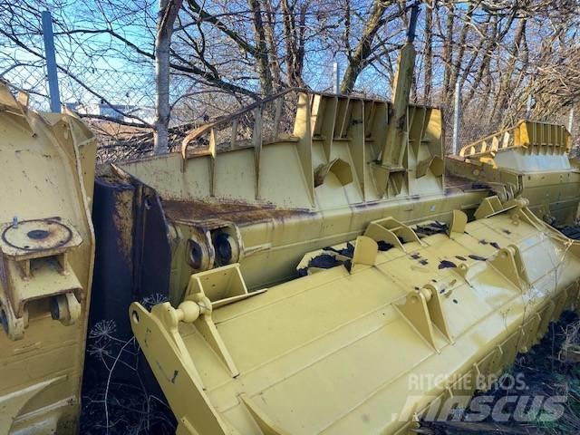 CAT D 8   U-blade Peiliai