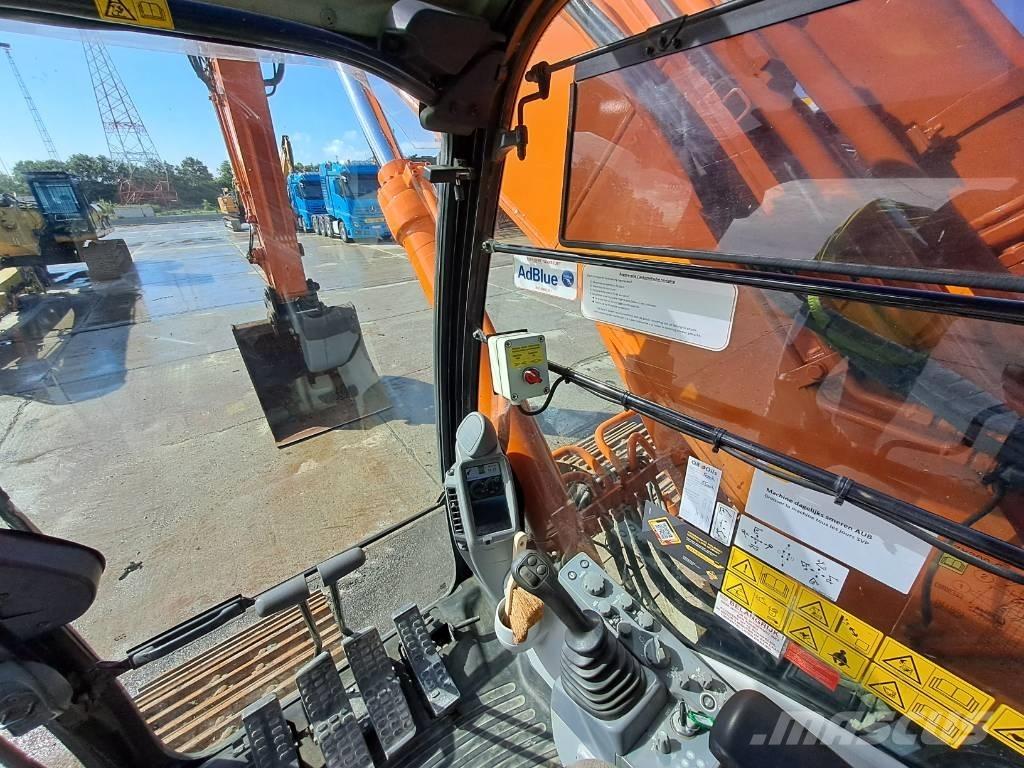 Hitachi ZX300LC-6 Vikšriniai ekskavatoriai