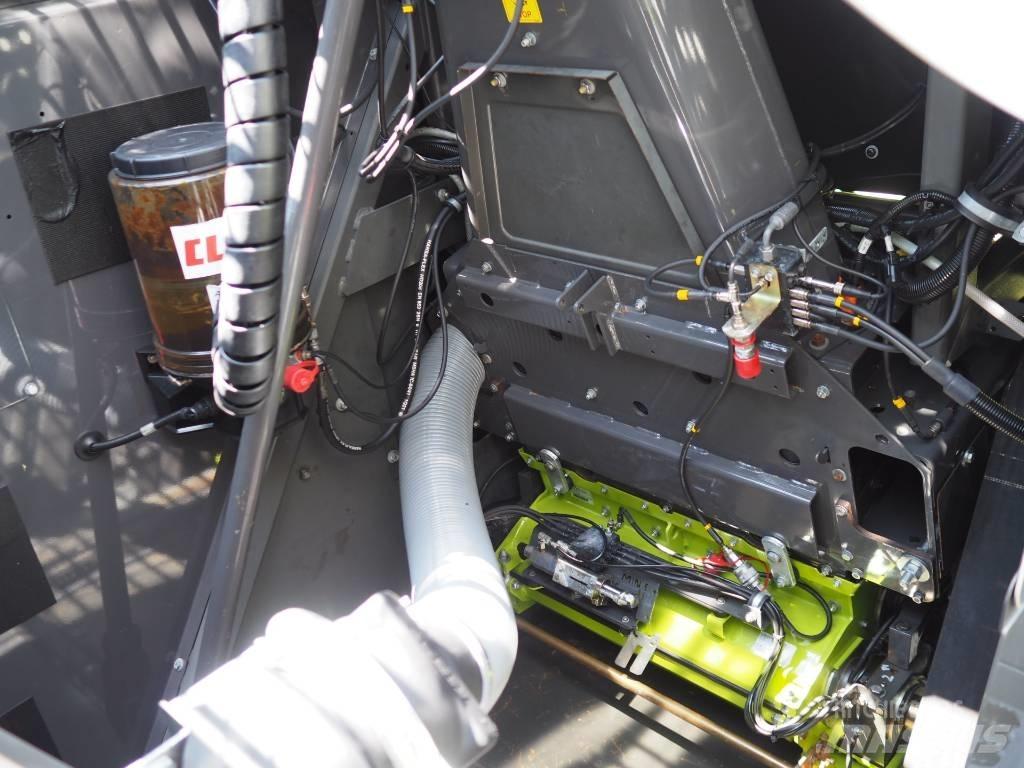 CLAAS Jaguar 870 4WD Pašarų ruošimo technika