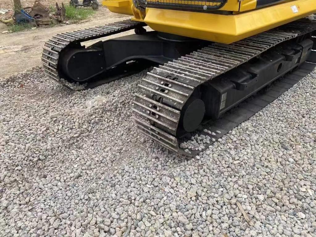 Komatsu PC 130 LC Vikšriniai ekskavatoriai