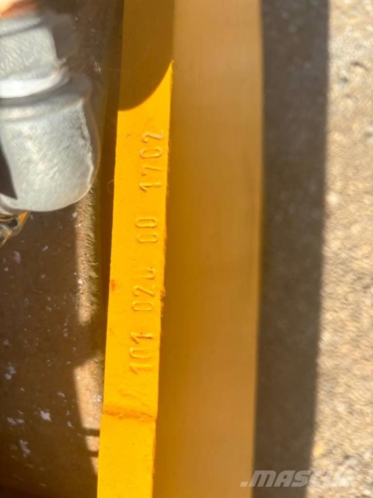 Bomag BW 75 S Porinių būgnų volai