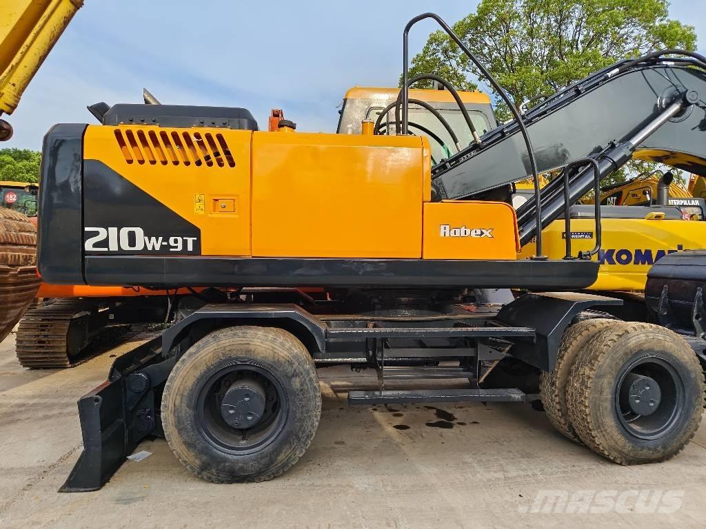 Hyundai R210W-9T Vikšriniai ekskavatoriai