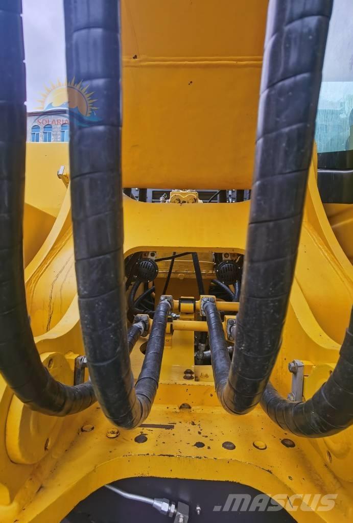 Komatsu PC 400-8 Vikšriniai ekskavatoriai