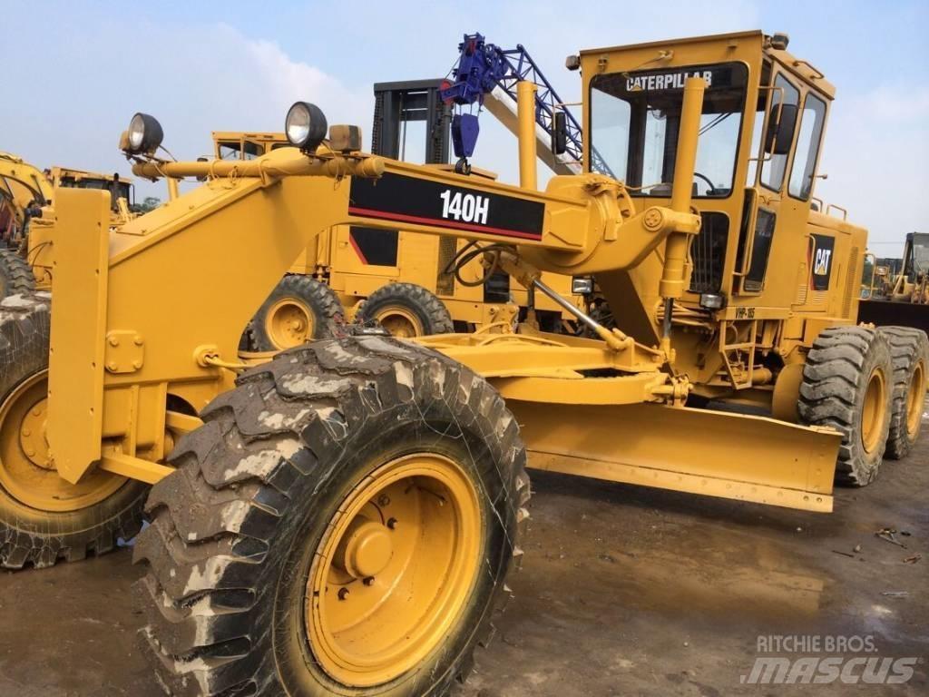 CAT 140 H Greideriai