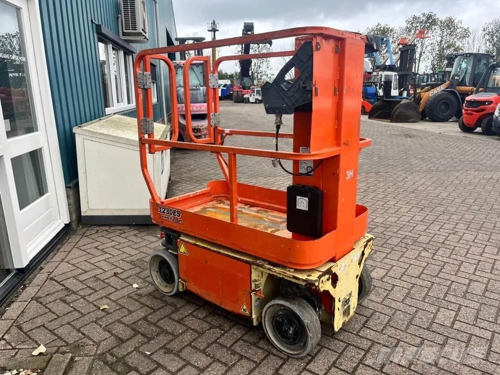JLG 1230ES Teleskopiniai keltuvai