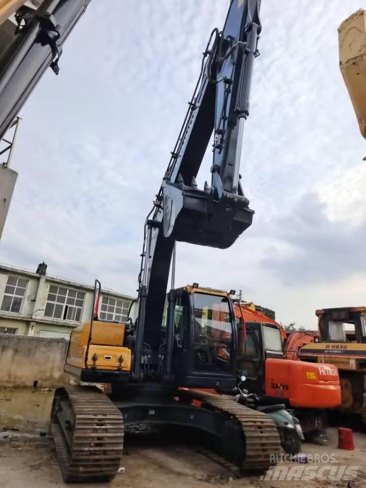 Hyundai 210w-9 Ratiniai ekskavatoriai