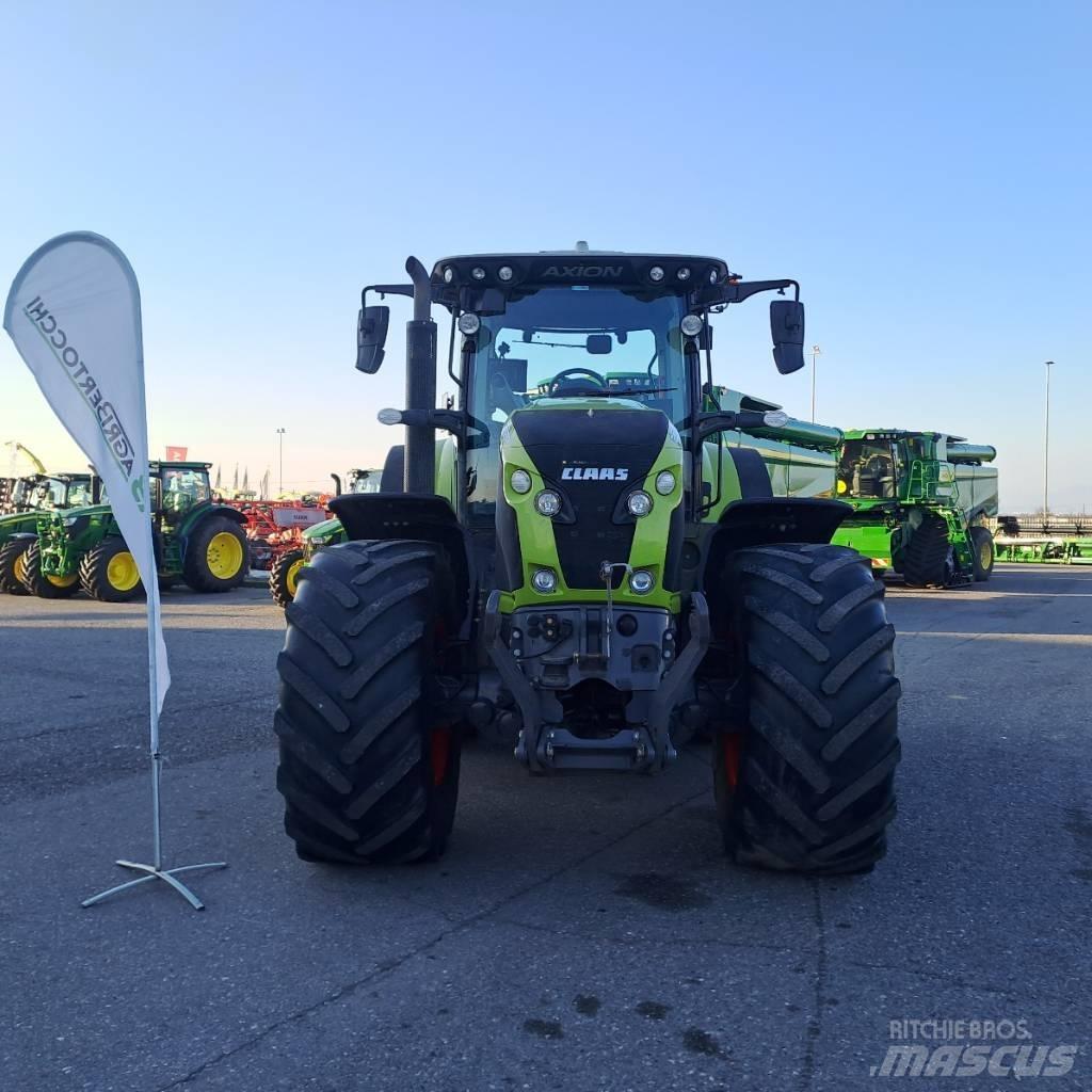 CLAAS Axion 830 Traktoriai