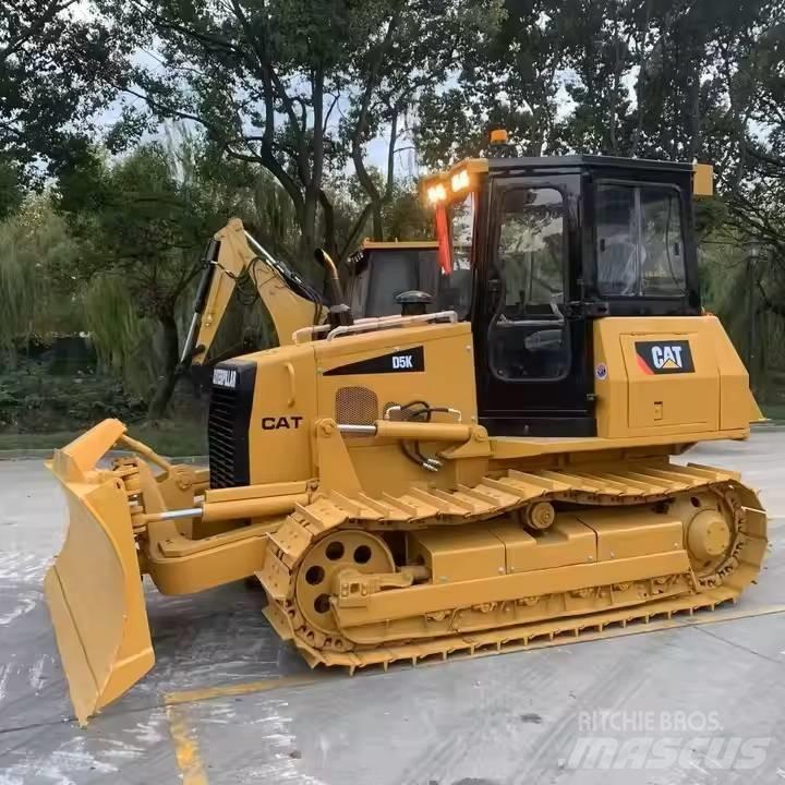 CAT D 5 K Vikšriniai buldozeriai