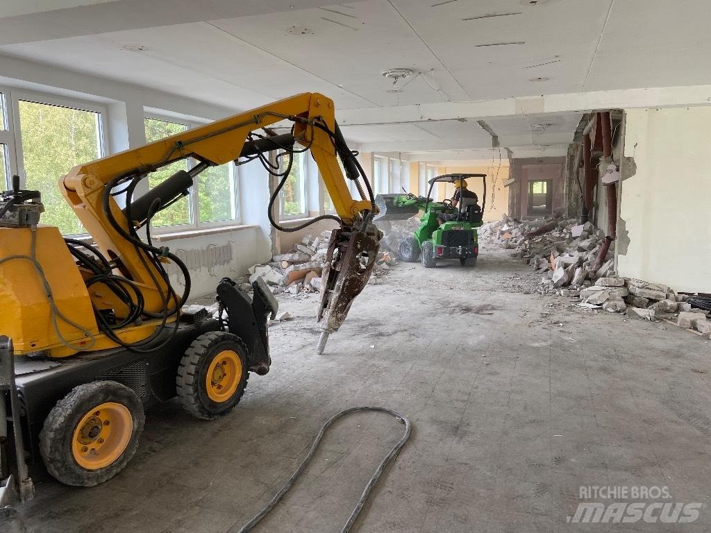 Brokk 250 Griovimo ekskavatoriai