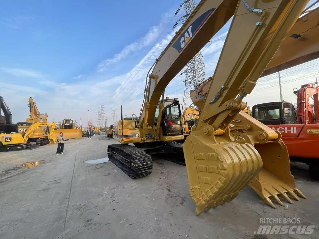 CAT 320 B Vikšriniai ekskavatoriai
