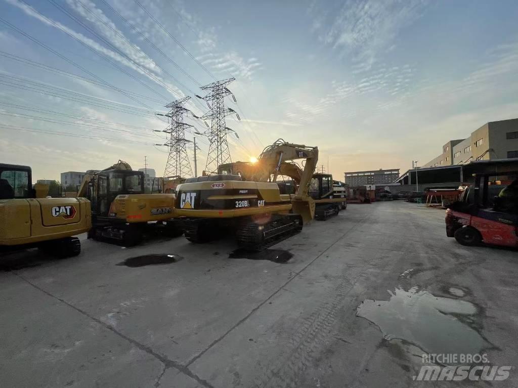 CAT 320 B Vikšriniai ekskavatoriai