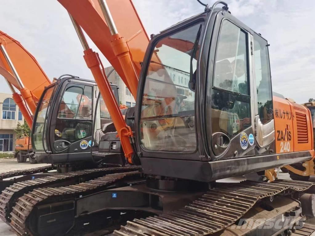 Hitachi ZX 240 Vikšriniai ekskavatoriai