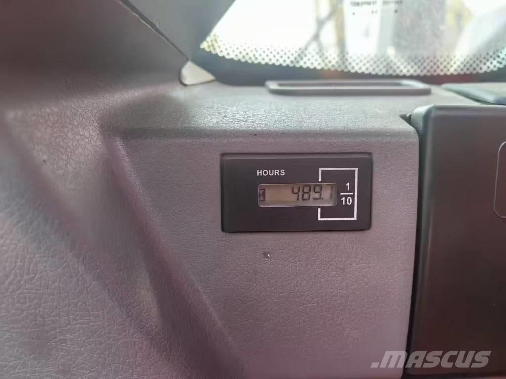 Doosan DX 225 LC Vikšriniai ekskavatoriai