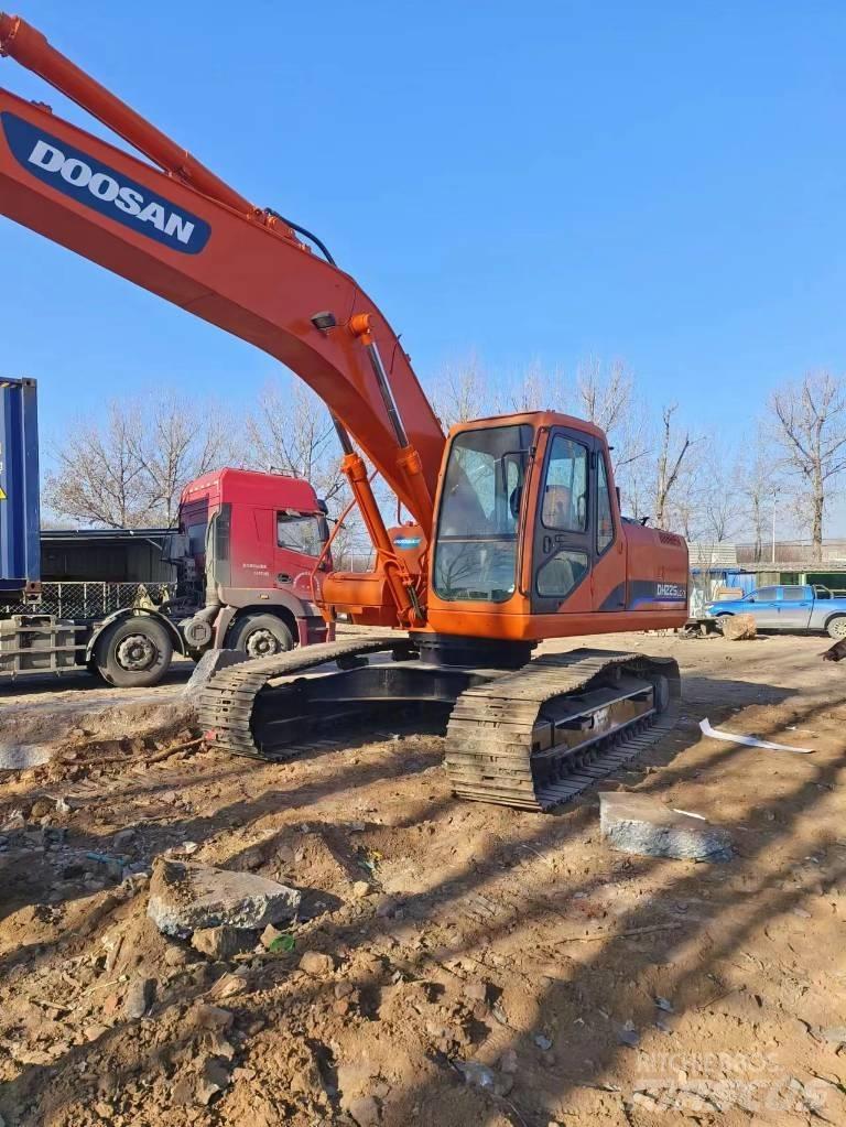 Doosan DH225LC-7 Vikšriniai ekskavatoriai