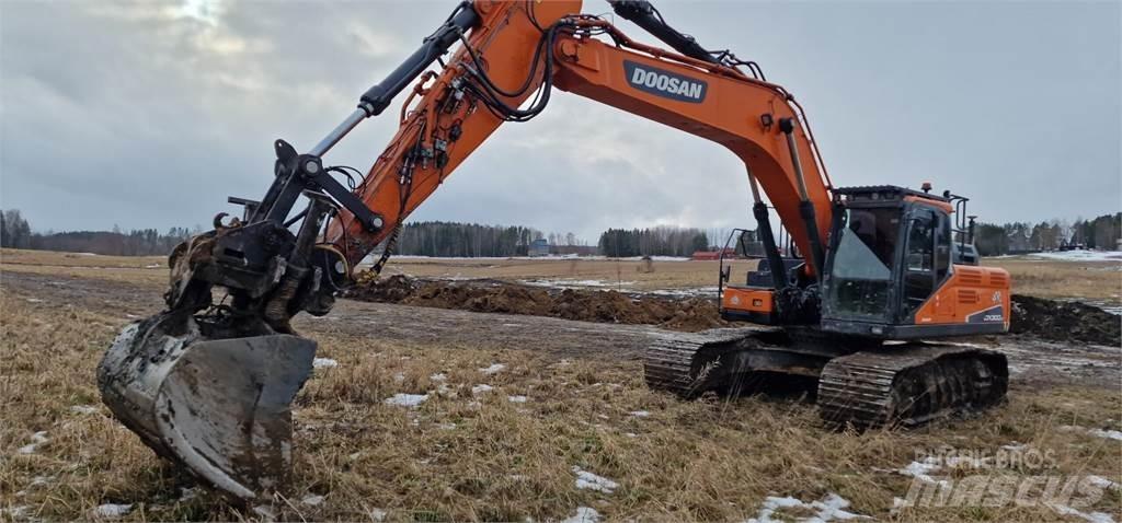 Doosan DX300 LC-5 Vikšriniai ekskavatoriai