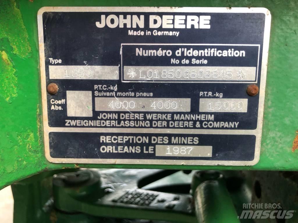 John Deere 1850 Traktoriai