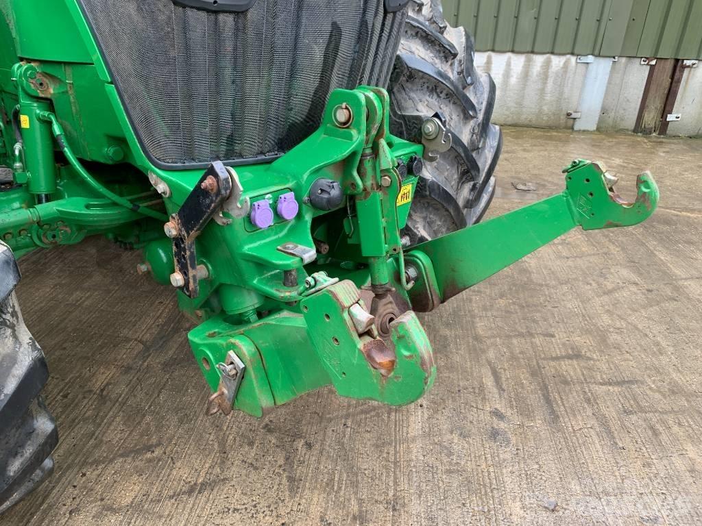 John Deere 7230 R Traktoriai