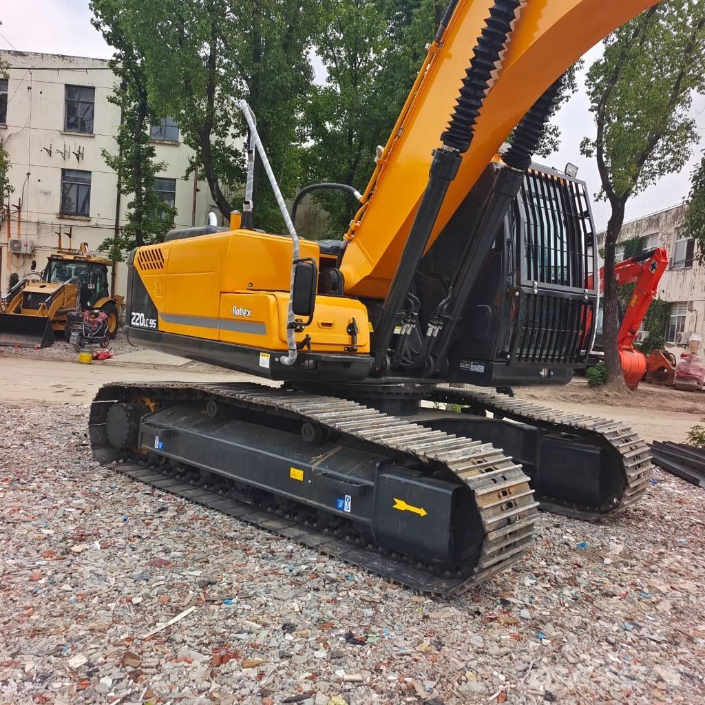 Hyundai 220LC-9T Vikšriniai ekskavatoriai